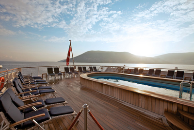 Pool Deck, SeaDream Yacht Club, Luxuskreuzfahrten