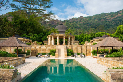 Pool des Amanjiwo, Java, Indonesien Reise